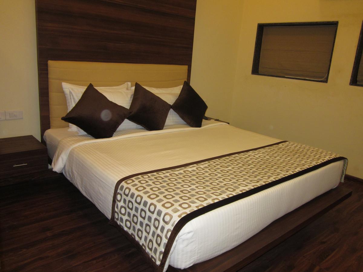 Vijaya Tej Clarks Inn Patna  Buitenkant foto